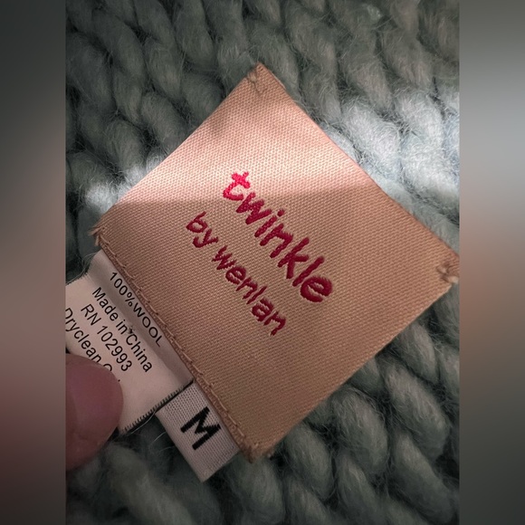 Twinkle by Wenlan Cowl Neck 100% wool Sweater size M - Picture 5 of 8